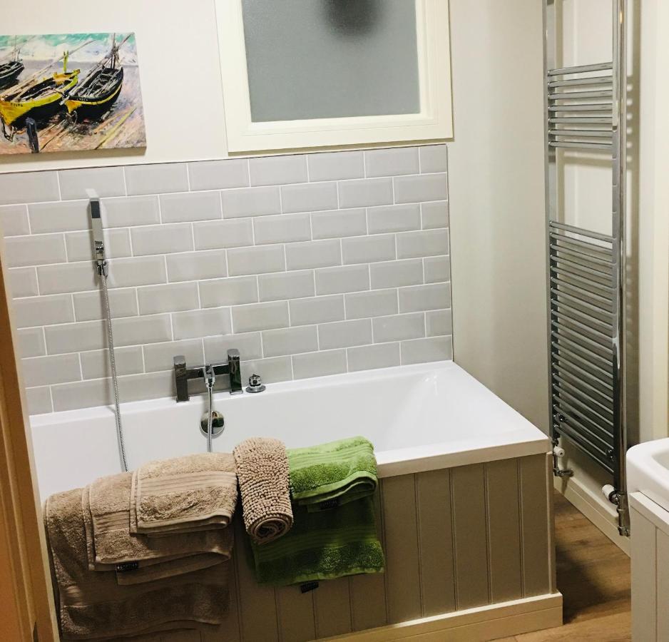 The Art Attic A Stylish Boutique Apartment Builth Wells Dış mekan fotoğraf